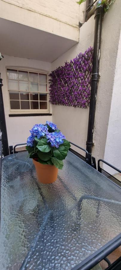 Diamond Harbour - Whole Huge Apartment - Wifi - Beach - Ramsgate Town Exterior foto